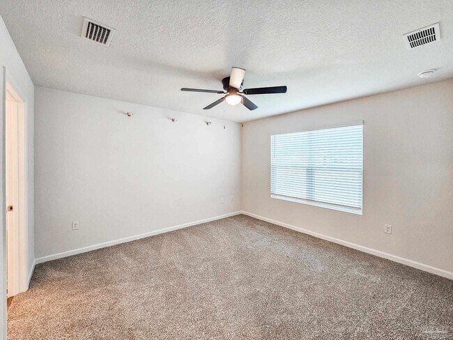 Building Photo - 5832 Belmont Stakes Rd