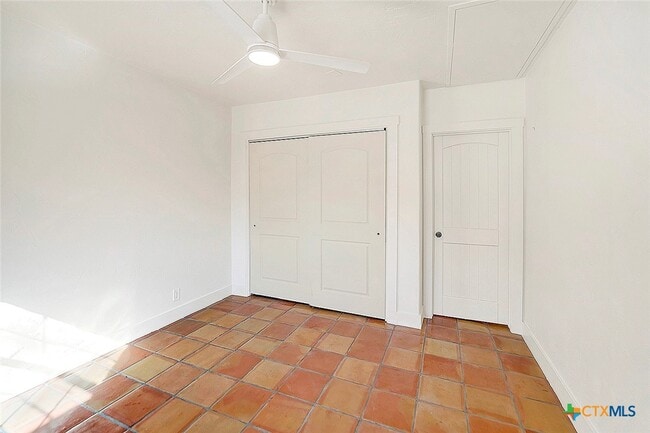 Building Photo - 510 Parkview Blvd