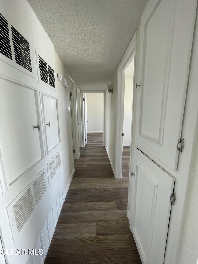 Building Photo - 312 Graphite Dr