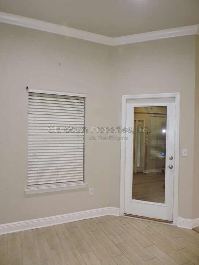 Building Photo - 4221 Essex Terrace Cir