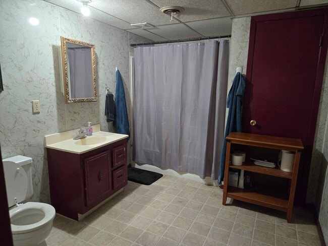 Building Photo - 1602 8th St E