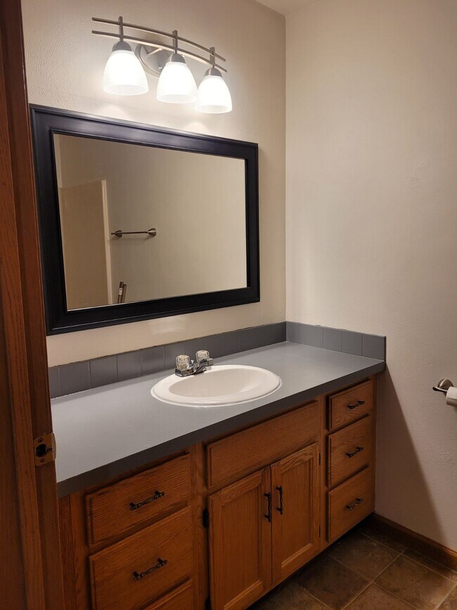 Building Photo - 2803 S Wheatfield Drive