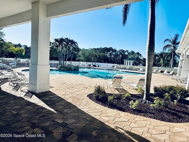 Building Photo - 402 Breckenridge Cir SE