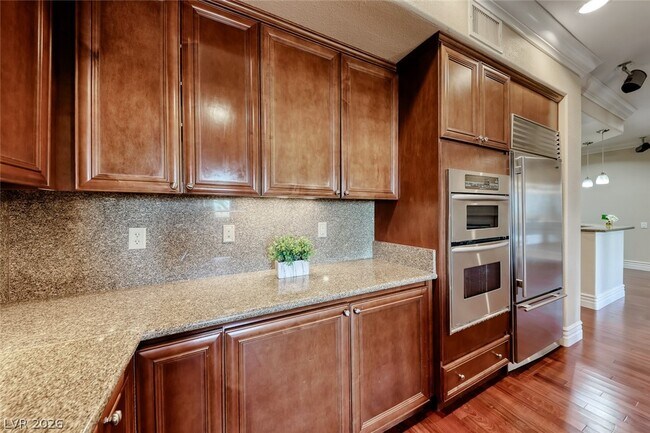 Building Photo - 20 Via Mantova