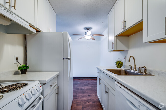 2600 Bryant Avenue S - 1BR, 1BA - 550SF - Unit 1 Kitchen - 2600 Bryant Ave S