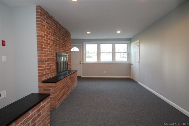Building Photo - 24 High Acres Rd