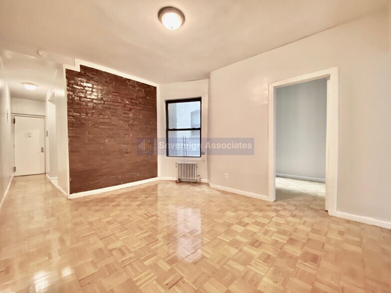 Building Photo - 539 W 156th St