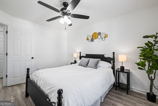 Building Photo - 1514 Park Grove Dr