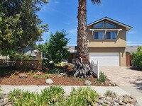 Building Photo - Spacious Single Family Home Near Kaiser/Ap...