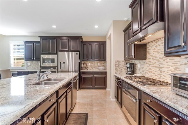 Building Photo - 24824 Carbon