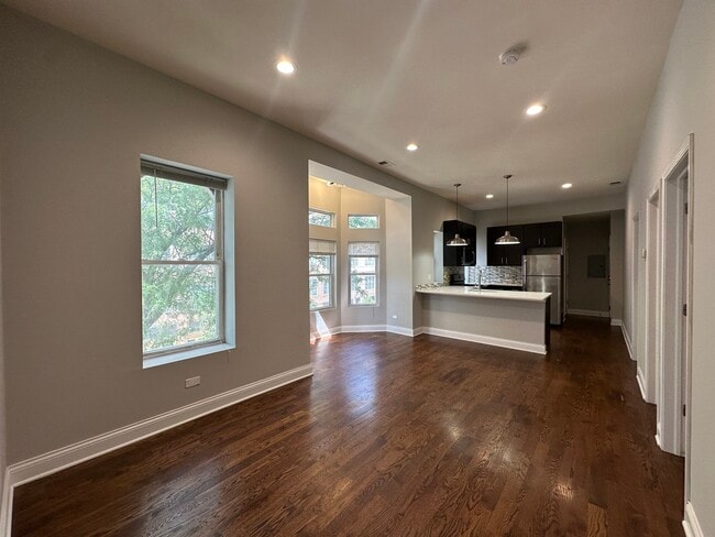 Building Photo - 2021 N Campbell Ave