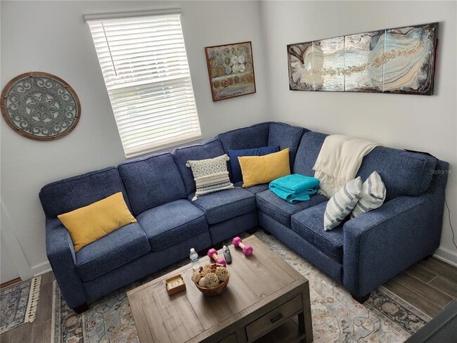 Building Photo - 3049 Ella Wy