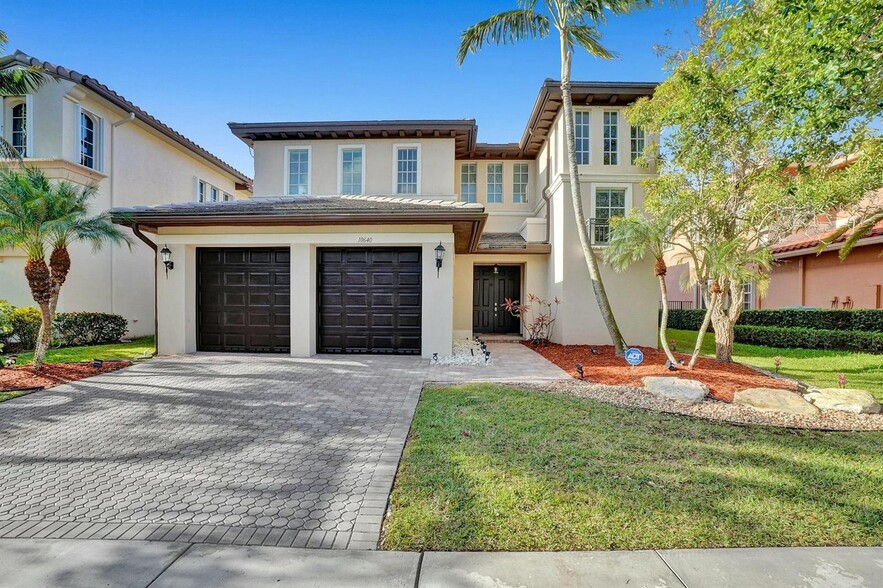Primary Photo - 10640 NW 83rd Ct