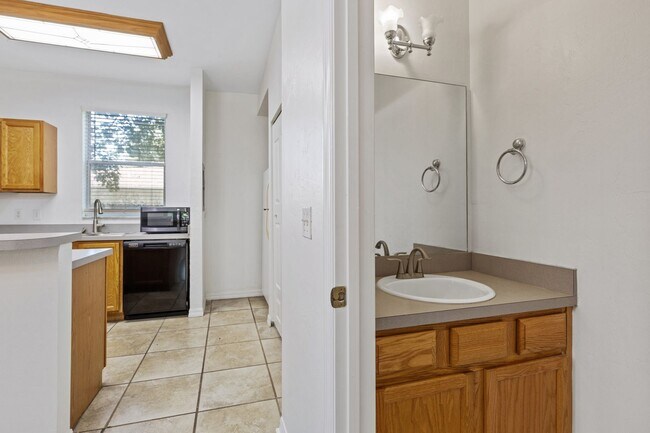 Building Photo - Just Reduced!! Close to UF Two Story Townhouse