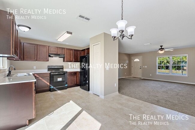 Building Photo - 83 Guava Pass