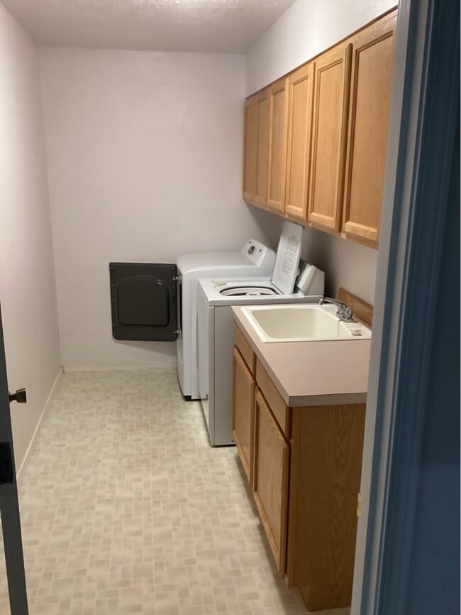 Building Photo - 96 NW 33rd Pl