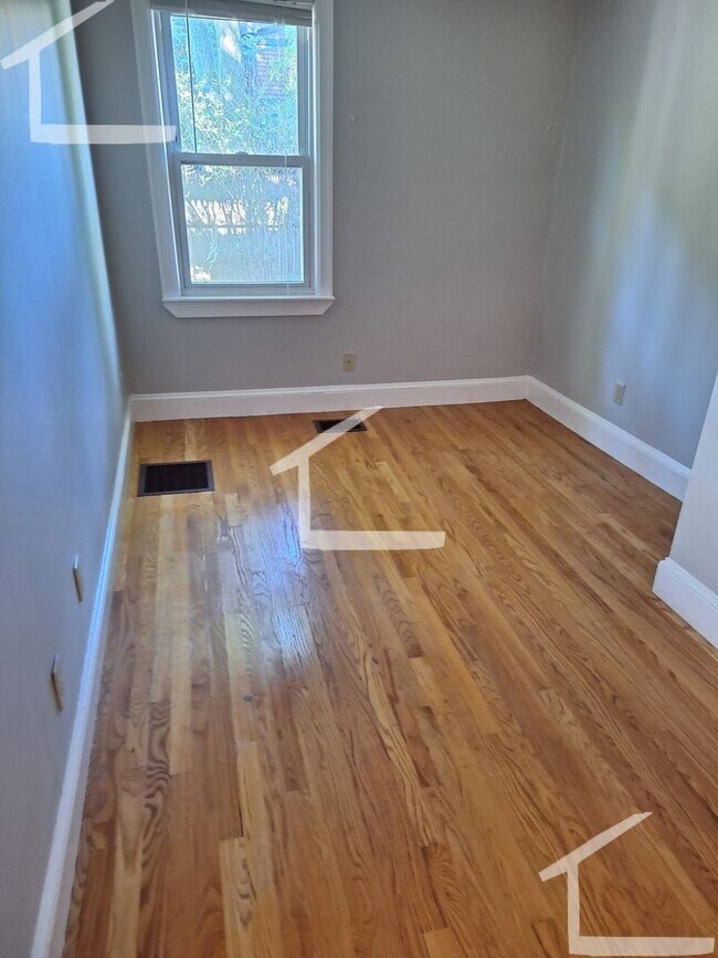 Building Photo - Large 1 bed in Cambridge