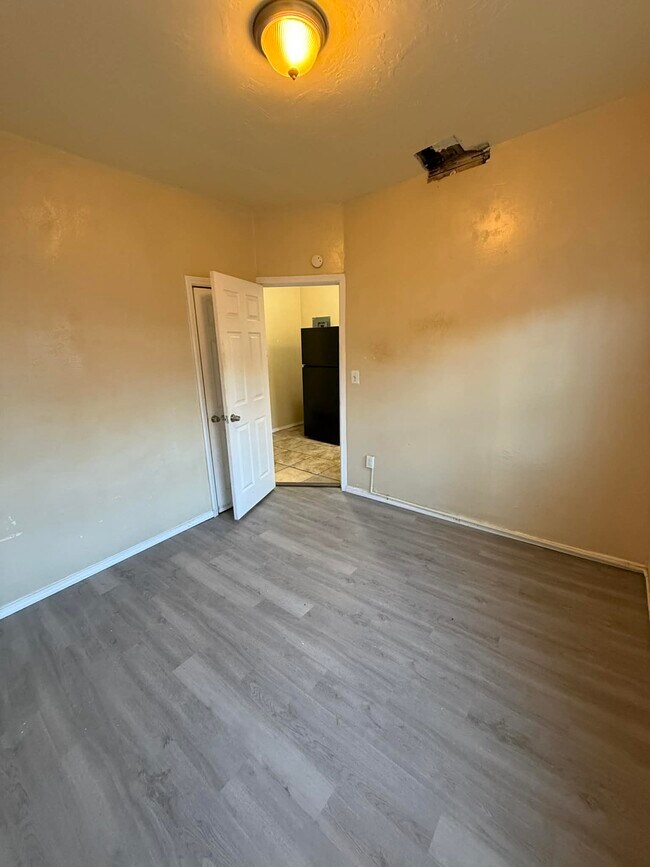 Building Photo - The Georgian