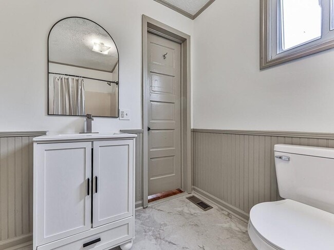 Building Photo - 22 Ohio St