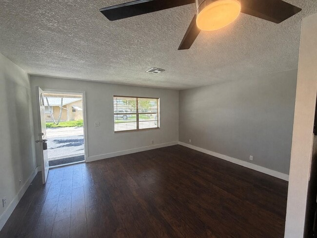 Building Photo - 2821 Duke Ln