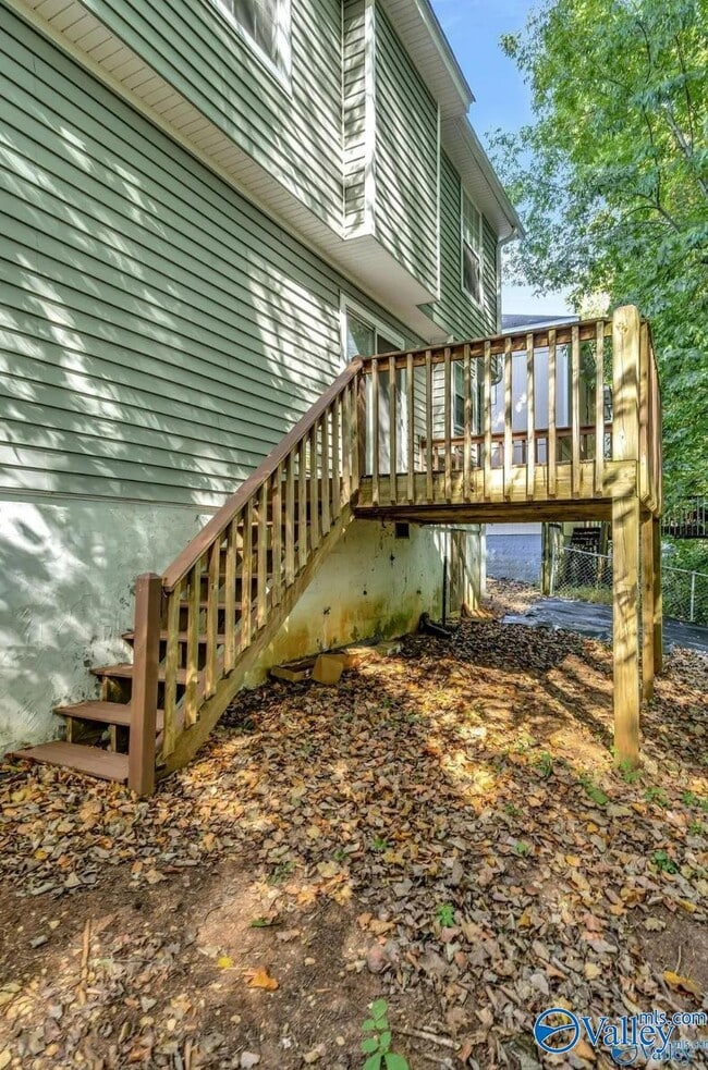 Building Photo - 137 Rebecca Pines Dr