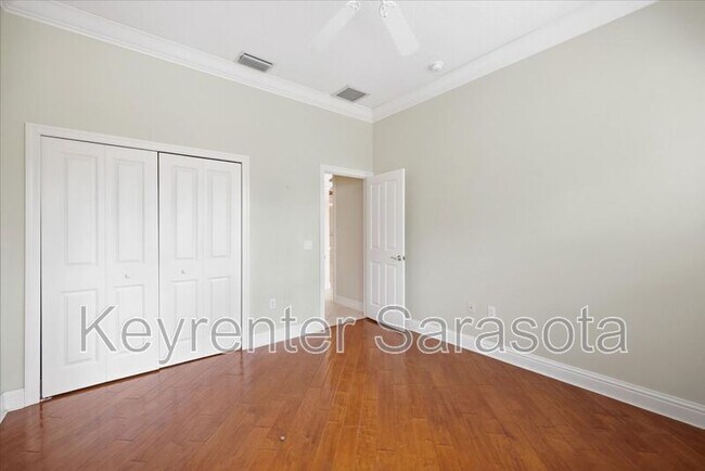 Building Photo - 124 Turquoise Ln