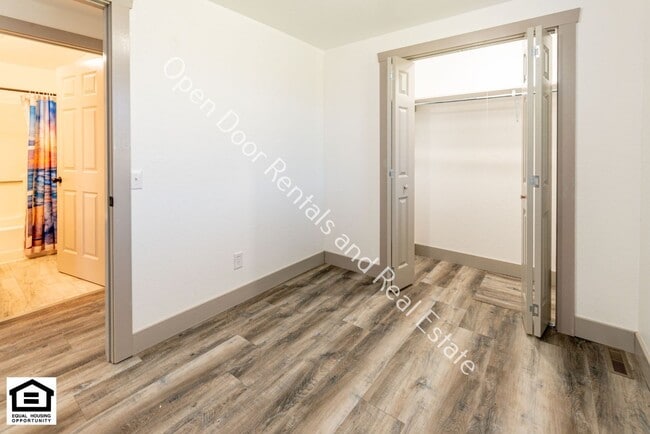 Building Photo - 4990 Co Rd 71