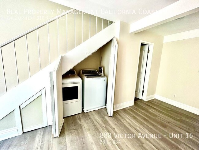 Building Photo - 888 Victor Ave