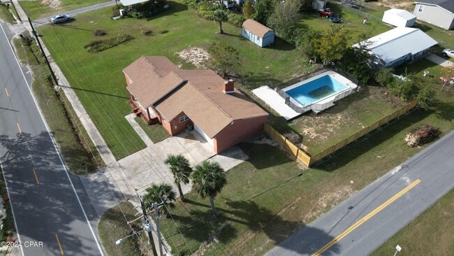 Building Photo - 607 N Star Ave