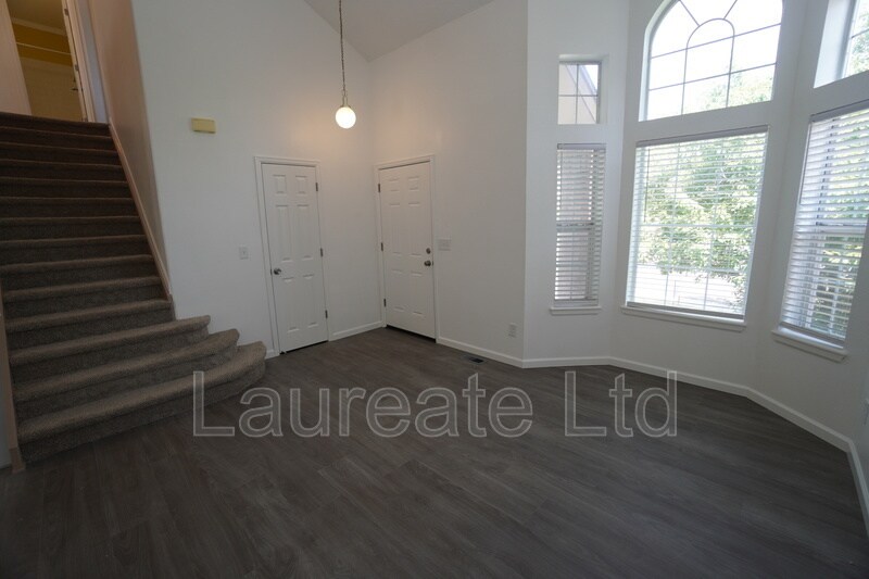 Building Photo - 10182 Woodrose Ct