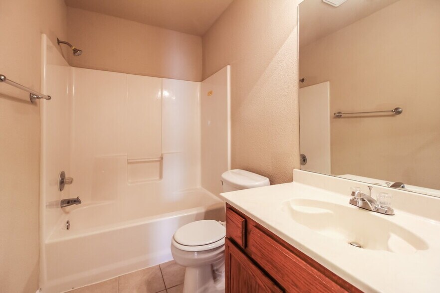 Building Photo - 2092 Paint Pony Ln