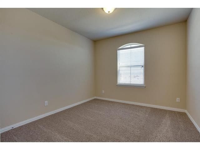 Building Photo - 3800 Gennaker Dr