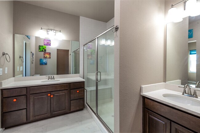 Building Photo - Townhouse For Rent - Wolf Ranch