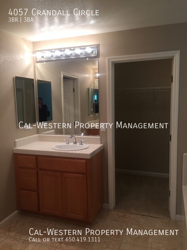 Building Photo - 4057 Crandall Cir