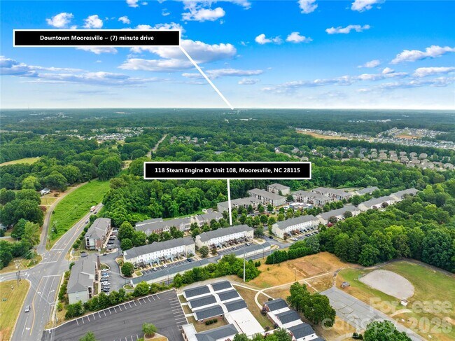 Building Photo - 118 Steam Engine Dr