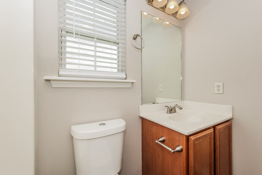 Building Photo - 3064 Ace Wintermeyer Dr