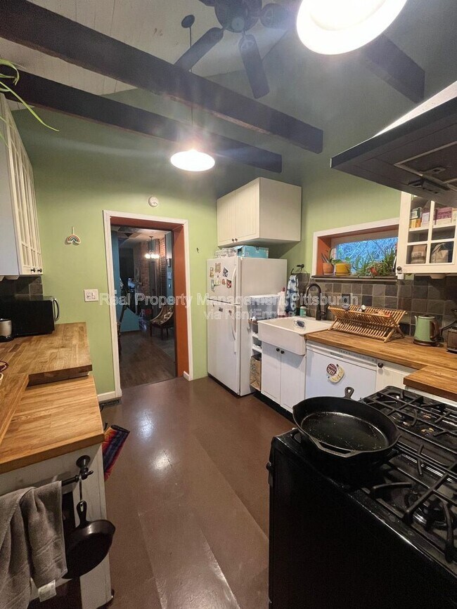 Building Photo - 297 42nd St