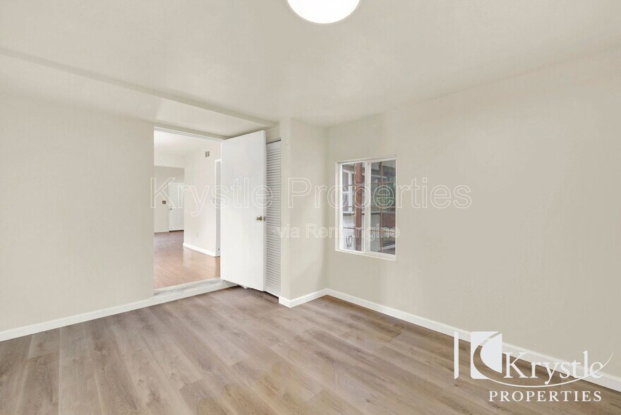 Building Photo - 1398 Hale St