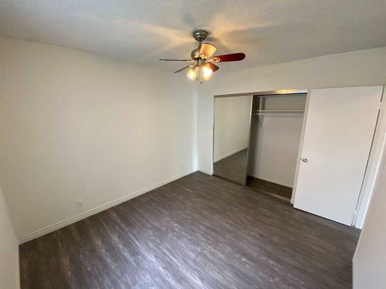 Building Photo - 3728 S Bentley Ave