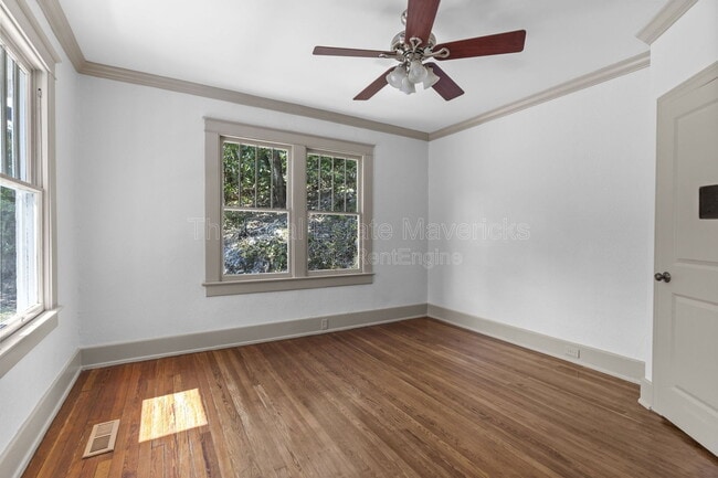 Building Photo - 819 Federal St