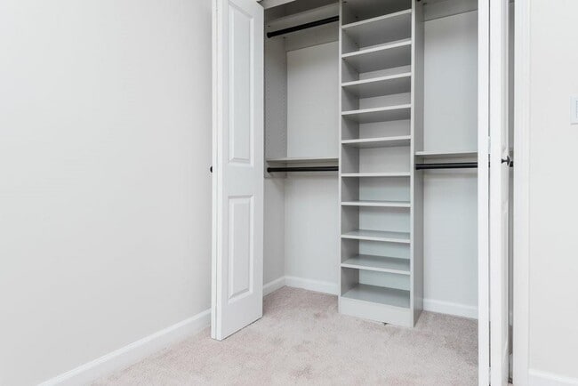 Building Photo - 1200 Defoor Ct NW