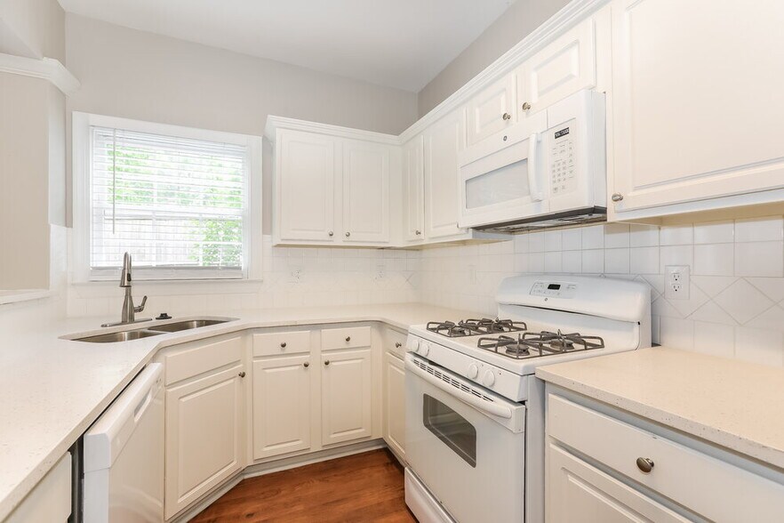 Building Photo - 715 Kimball Parc Ct