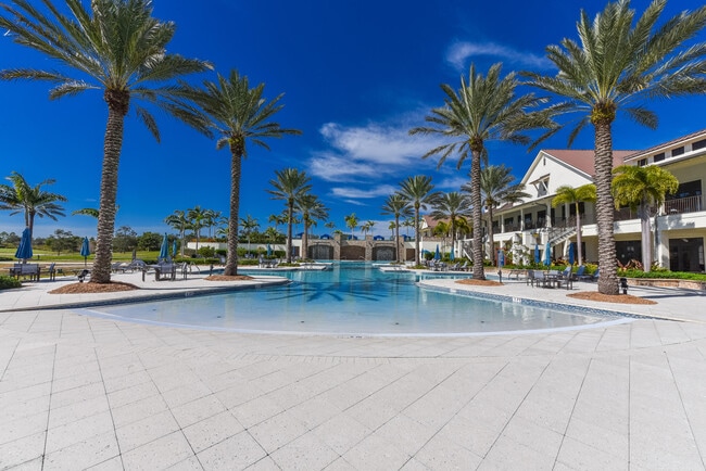 Building Photo - 1525 Stockbridge St