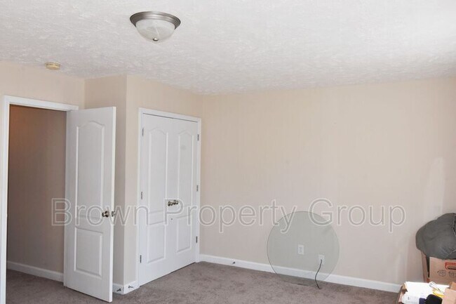 Building Photo - 3071 Candlelight Dr