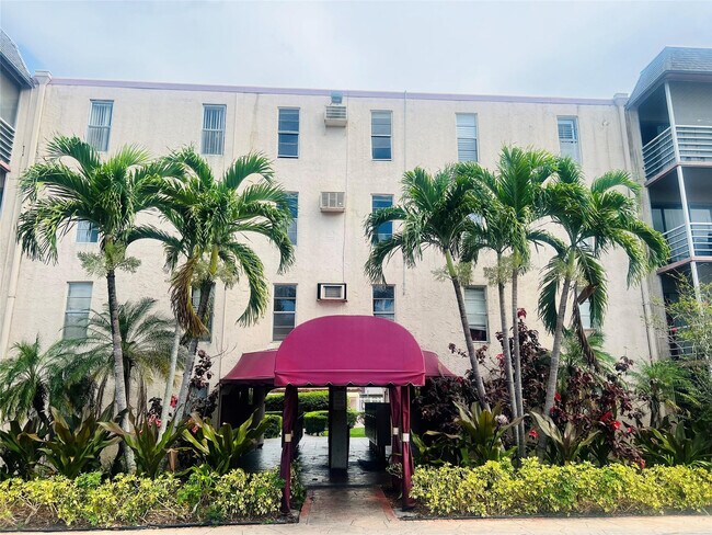 Building Photo - 2800 NW 56th Ave