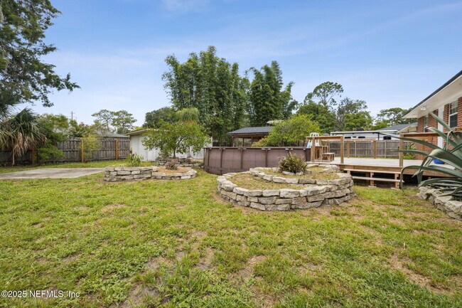 Building Photo - 8056 Catawba Dr