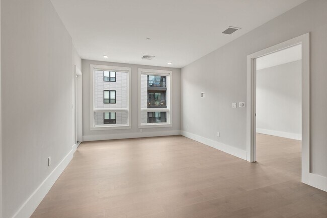 Building Photo - Jamaica Plain spacious studio w/ central a...