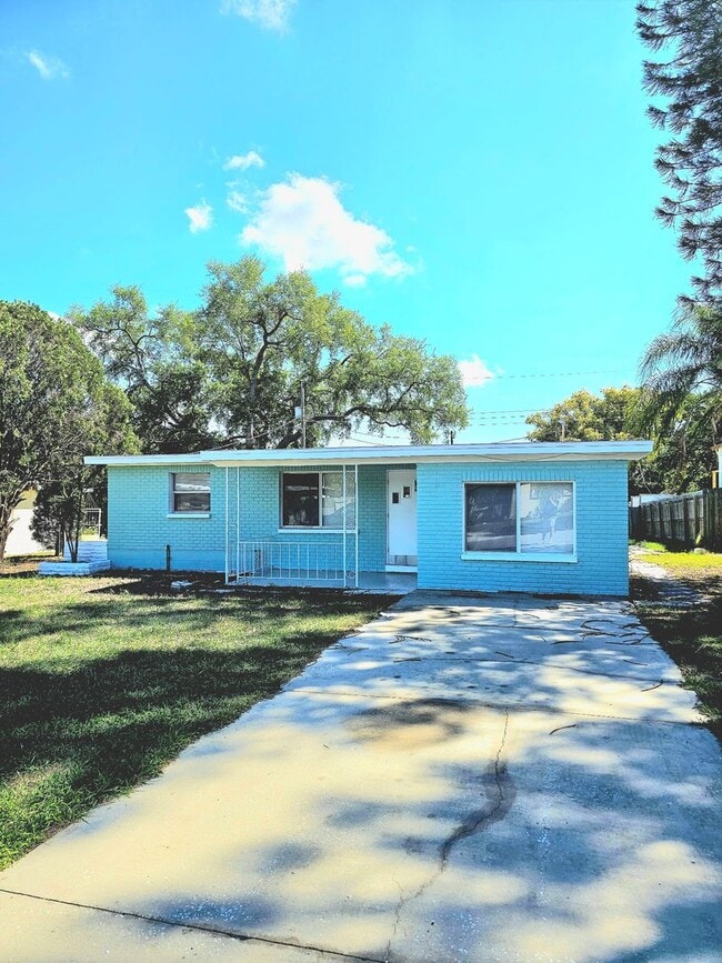 Building Photo - 3-bedroom 1-bath in Largo/Seminole area