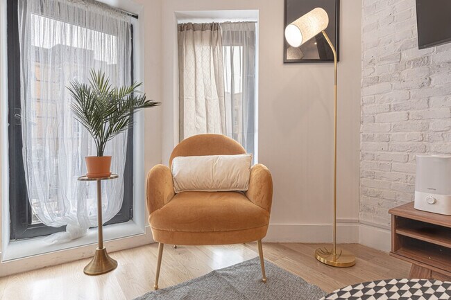 Building Photo - 233 Covert St.