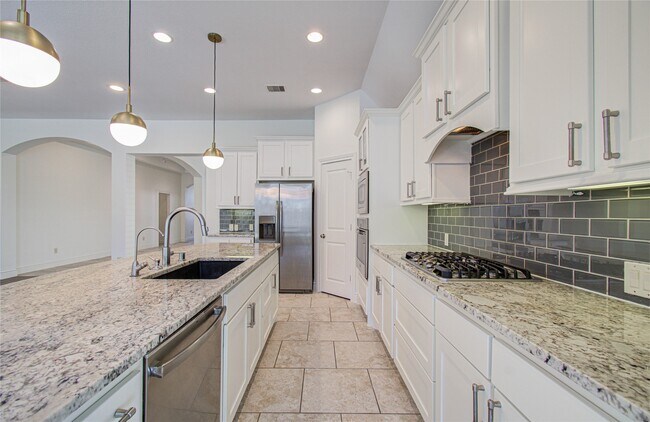 Building Photo - 6614 Rising Hills Ln